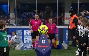 乐动网址- 从俄克拉荷马雷霆围绕葡超豪取连胜到集结日国际米兰调整名单以备亚冠，今晨上海海港备战德国杯